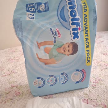 Molfix 5 Numaralı Bebek Bezinde Yapışkan Eksikliği
