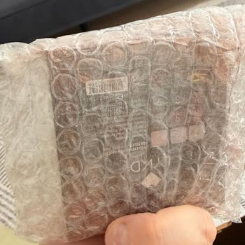 Kırık Far Paleti Teslim Edildi: Ücretsiz Yeniden Gönderim Ve İade Talebi