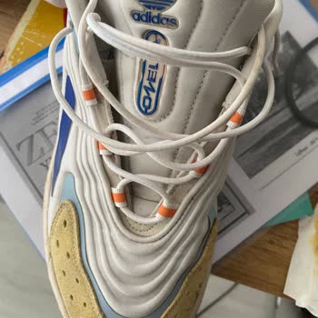 Adidas Ozelia Ayakkabısının Dayanıksız Tabanı Ayak Yaraladı