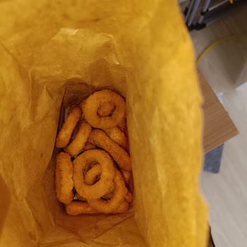 Migros Yemek'te Eksik Hamburger Ve Patates Nedeniyle Aç Kaldım, İade Talep Ediyorum