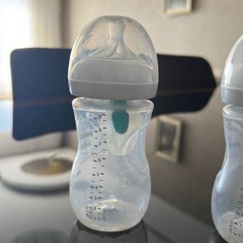 Küflü Philips Avent Biberonlar Sağlık Riskine Neden Oluyor