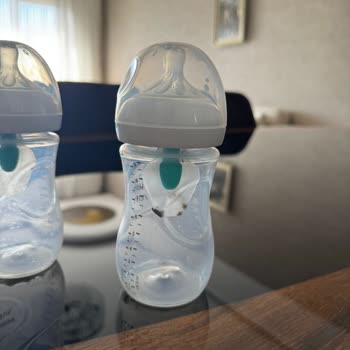 Küflü Philips Avent Biberonlar Sağlık Riskine Neden Oluyor