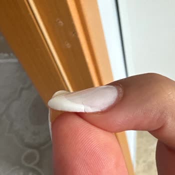 Kalıcı Oje İşleminde Fiyat Farkı Ve Sağlık Sorunu