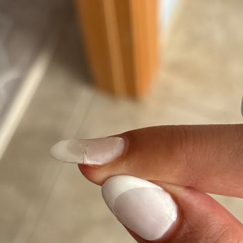 Kalıcı Oje İşleminde Fiyat Farkı Ve Sağlık Sorunu