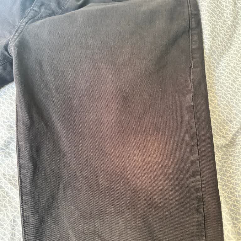 Boyner'den Aldığım Mavi Black Premium Pantolonun Güneşte Renk Solması Kabul Edilemez