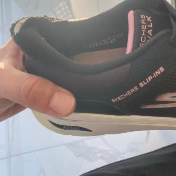 Skechers Slip‑ins Ayakkabısında Kısa Sürede Yırtılma, Garanti Reddiyle Karşılaşıldı