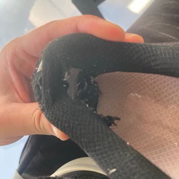 Skechers Slip‑ins Ayakkabısında Kısa Sürede Yırtılma, Garanti Reddiyle Karşılaşıldı