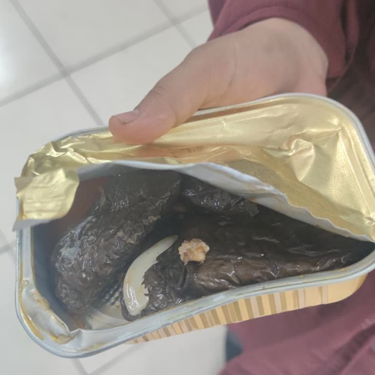 Bozuk Patlıcan Dolması İçin İade Reddi Ve Saat 18'den Sonra Kuralı