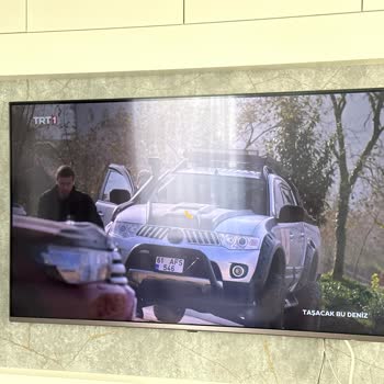 D-Smart Uydu TV Decoder Özellik Eksikliği Ve Bozuk Uygulama Nedeniyle Sözleşme İptali Talebi