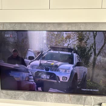 D-Smart Uydu TV Decoder Özellik Eksikliği Ve Bozuk Uygulama Nedeniyle Sözleşme İptali Talebi