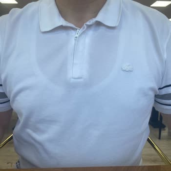 Lacoste Tişörtündeki Şeritlerin Erken Dökülmesi Ve Değişim Talebi