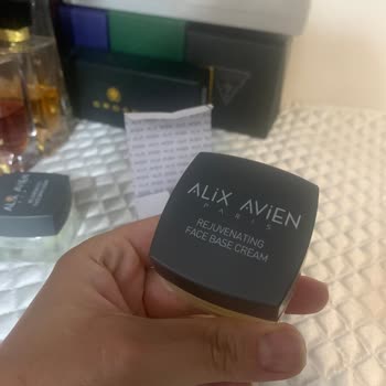 Alix Avien Kremi Son Kullanma Tarihi Uzun Olmasına Rağmen Bozulmuş Ve Güvenim Sarsıldı