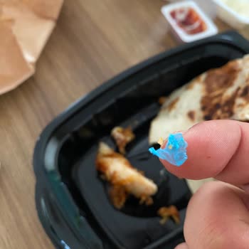 Trendyol Yemek Siparişteki Plastik Parça Hijyen Endişesi Ve Ücret İadesi Talebi