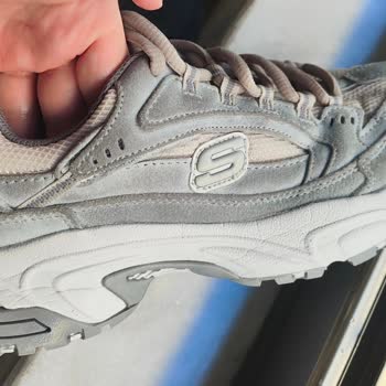 İlk Yıkamada Renk Değişen Skechers Ayakkabı Ve Müşteri Hizmetlerine Ulaşılamama