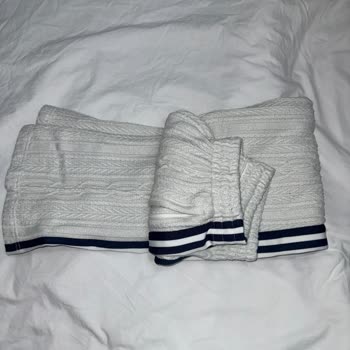 Adidas Orijinal Eşofman Altının Yıkama Sonrası Renk Aksaması Ve Deformasyonu Nedeniyle İade Talebi