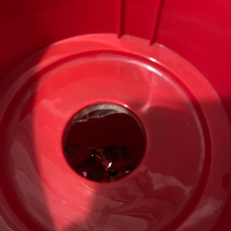 Tefal Ponza Cam Termosu Kullanım Sırasında Patladı ve Güvenlik Sorunu