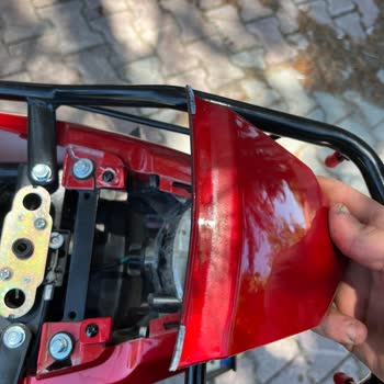 Arora AR06 Motorun Arka Stop Lambası Ve Grenaj Vida Kırıkları Garanti Kapsamına Alınmadı
