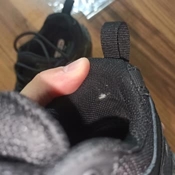 Skechers Ayakkabısında Bir Ayda İç Yırtık Ve Mağaza Kullanıcı Hatası İddiası