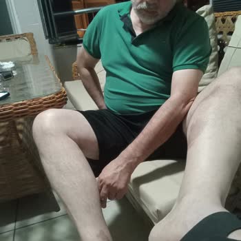 Fakir Temper Çaycının Kulpu Koptu, Kaynar Su Yanıklara Neden Oldu