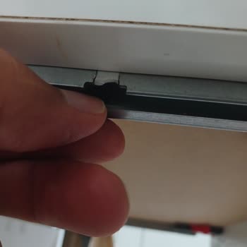 Samet A. Ş Çekmece Rayı Plastik Parçası Kırıldı!