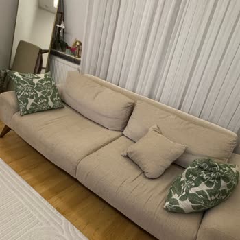 Yüksek Fiyatlı Koltuk Takımında Hızlı Aşınma Ve Yırtılma