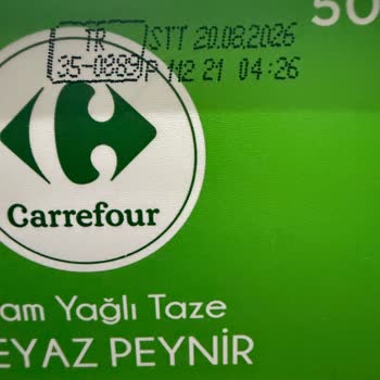 Carrefour’da Yanıltıcı Etiket: Tam Yağlı Beyaz Peynir Yerine Süzme Peynir