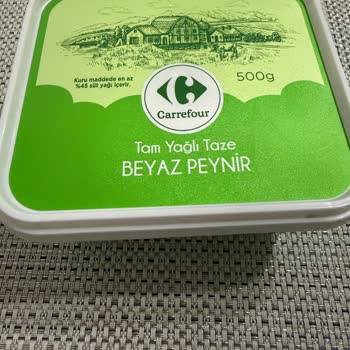 Carrefour’da Yanıltıcı Etiket: Tam Yağlı Beyaz Peynir Yerine Süzme Peynir