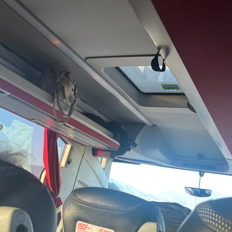 Kale Otobüsünün 2 Saat Gecikmesi Ve Şoför-Muavinin Sorumluluk Almaması
