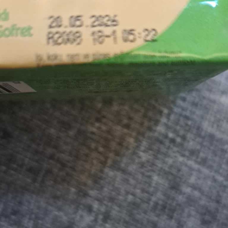 Şok Market’te Satılan Ülker 9 Kat Kat Ürünün Süresi Geçmiş Olması