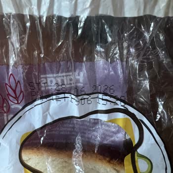 Harras Tost Ekmeğinde Çamurumsu Kütle: Hijyen Sorunu Ve Denetim Talebi
