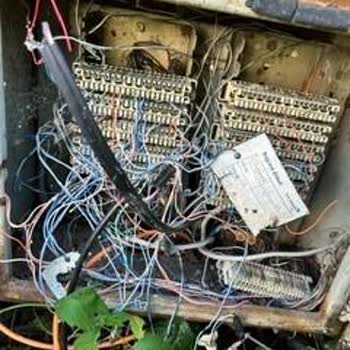 Hür 6 Ve Hür 7 Sokaklarda Altyapı Eksikliği Nedeniyle Türk Telekom’dan Kalıcı Çözüm Bekleniyor