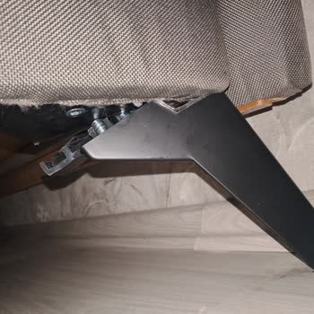Eksik Kırlent Ve Garanti Kapsamındaki Yatak Ayakları Ücretsiz Onarım Talebi