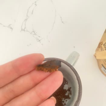 Nescafe Gold İçinde Yabancı Parça
