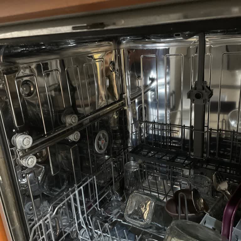 Arçelik Bulaşık Makinesi Sepet Takımında Küflenme Ve Parçalanma Sorunu
