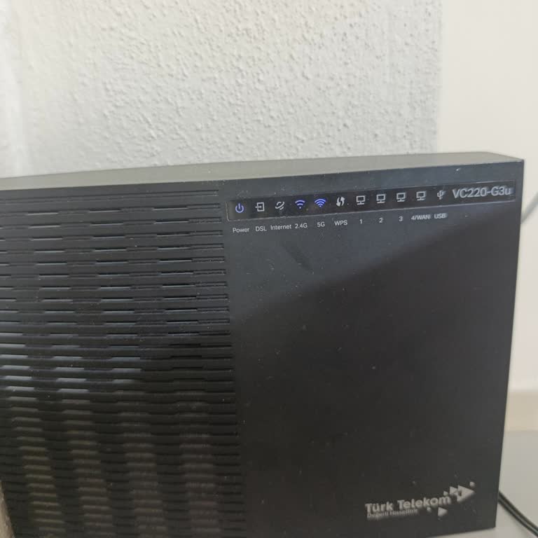 Sabit İnternet Kesintisi Ve Müşteri Hizmetinin Çözüm Sağlamaması