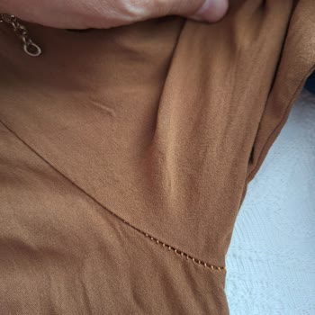 Kalitesiz Elbise Ve İadesi İçin Yanıtsız WhatsApp Şikayeti
