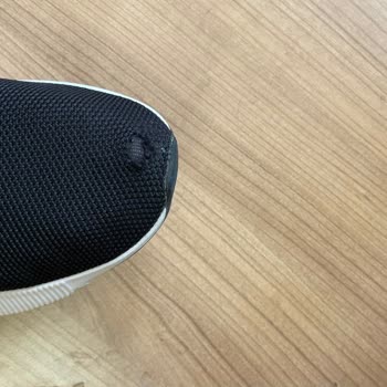 Sadece 5 Ay Kullanımda Puma Ayakkabısının Ön Ucunda Yırtılma Ve Ayıplı Ürün İadesi Talebi