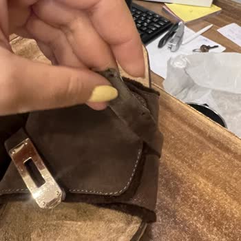 Terlikte Aksesuar İlk Kullanımda Koptu, Değişim Ya Da Tamirat Bekliyor