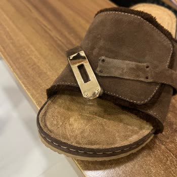 Terlikte Aksesuar İlk Kullanımda Koptu, Değişim Ya Da Tamirat Bekliyor