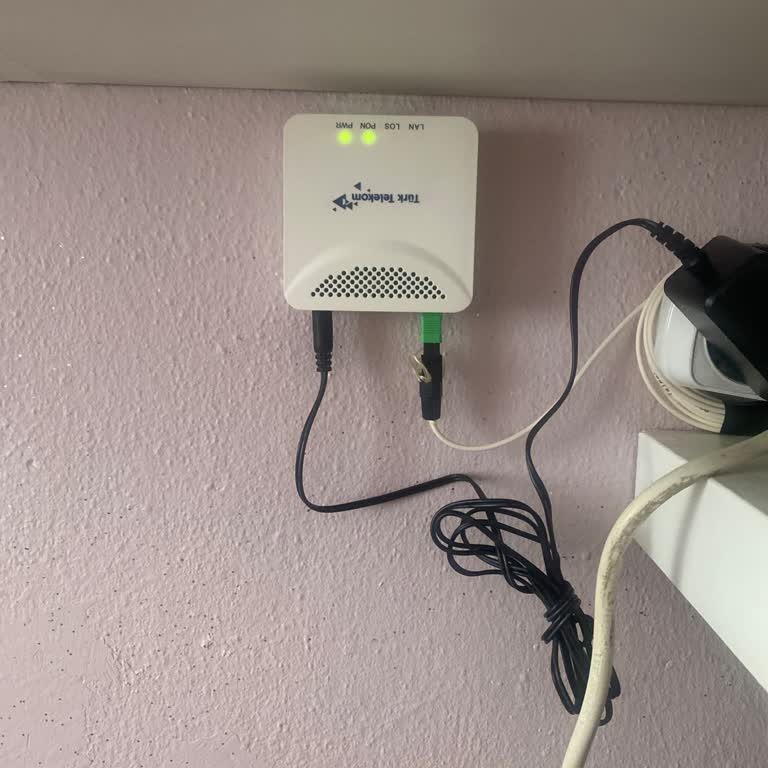 Superonline Modem Kurulumu Gecikti, İnternet Kesildi Ve Çalışmam Durdu