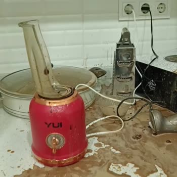 Patlayan Cam Sürahi Ve Eksik Parçalı Servis Sonrası Tam İade Talebi