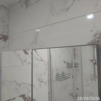 Defolu Banyo Dolabı Ve Ücretli Montajı İçin Ücretsiz Değişim Talebi