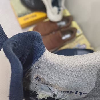 Skechers Astar Yırtılması İçin Üretim Hatası Olmadığı İddiası Ve Değişim Reddi