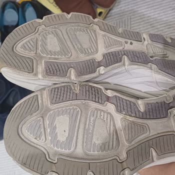 Skechers Astar Yırtılması İçin Üretim Hatası Olmadığı İddiası Ve Değişim Reddi