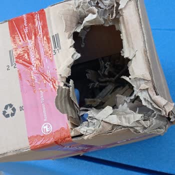 Rossmann Siparişimde Kırık Paket Ve Eksik Ürünler, Hepsijet Sorumluluğu Almıyor