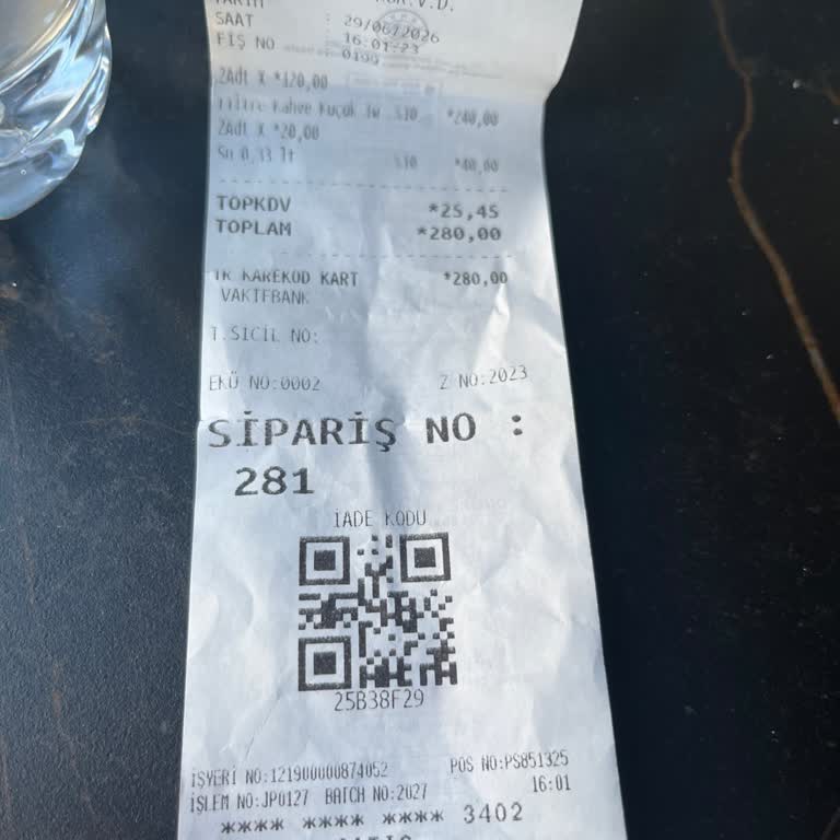 Buz Olmadığı İçin Soğuk Kahve Siparişinde Çözüm Sunulmaması Ve Personelin İlgisiz Tutumu