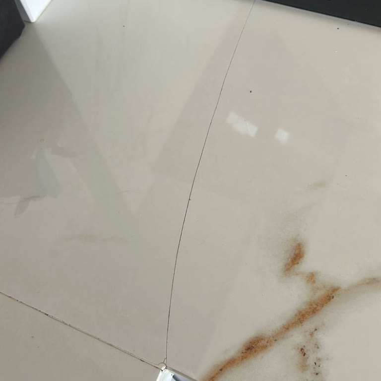 İlk Günden Çatlayan Mutfak Tezgahı Ücretsiz Değişim Talebi