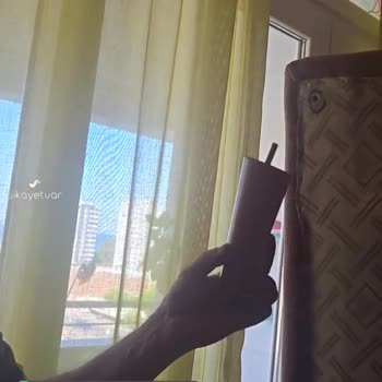 Vivense Koltuk Ayağı Yerinden Çıktı, 13 Yaş Kızım Kitap Okurken Yere Düştü