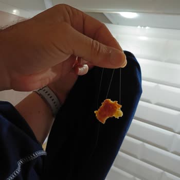 Ülker Magma Kekte Saç Teli: Hijyen Endişesi Ve Güven Sarsıntısı