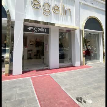 Egelin Gelinlik Nişan Günü Mağazaya Gitmemize Rağmen Elbise Hazır Değildi